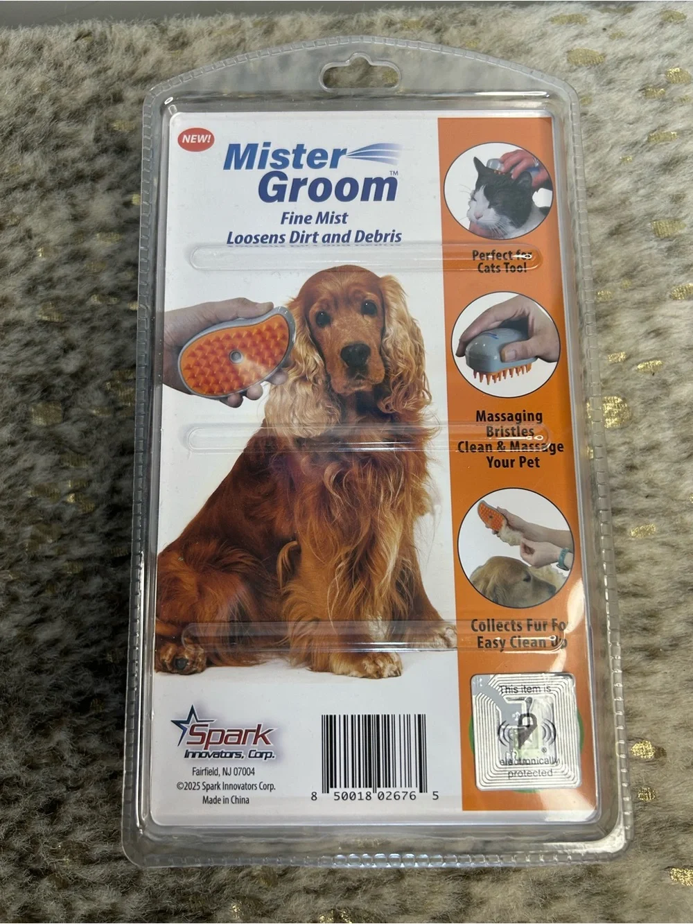 5‎ for $25🔥Mister Groom 3 in 1 Misting, Detangling & Grooming Brush- New